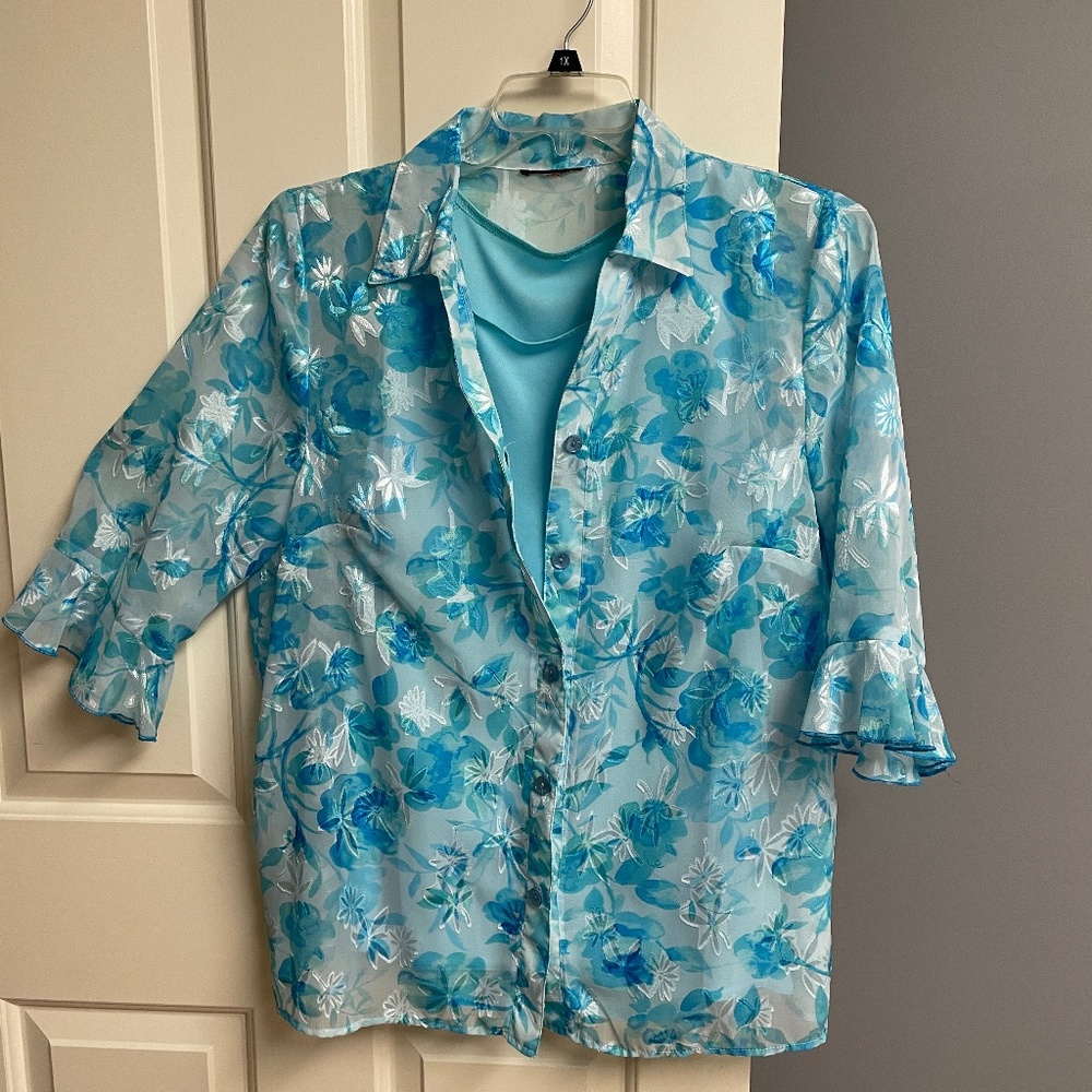 Blouse Blue Floral Button Down, Flair 3/4 Sleeve, Womens Plus Petite Size
